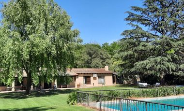 Descubre tu hogar ideal en La Araucaria? Venta quinta- Lobos