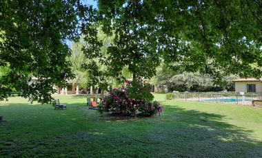 Descubre tu hogar ideal en La Araucaria? Venta quinta- Lobos
