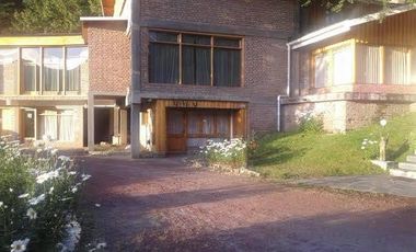 Casa en venta - 9 Dormitorios 10 Baños - 3.000Mts2 - San Martín de Los Andes