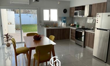 Duplex barrio Perticone,  Centenario