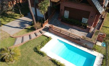 Venta - Casa de 6 ambientes en Pinamar - zona Golf Viejo