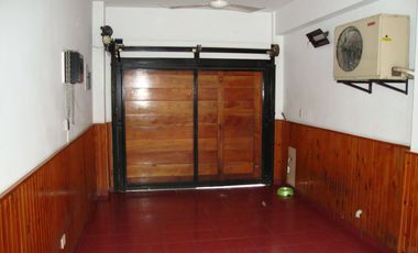 Chalet en Venta - 4 amb. - Quincho y Pileta - Ramos Mejia