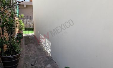 Casa en venta en Lomas del Sol , cerca de interlomas , huixquilucan