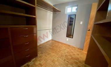 Casa en venta en Lomas del Sol , cerca de interlomas , huixquilucan