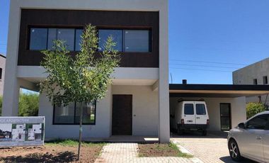 Casa - Altos de Campo grande