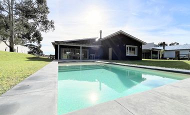 Casa en Alquiler - Barrio Ecuestre Lote 156 de Costa Esmeralda - frente a la cancha de Polo
