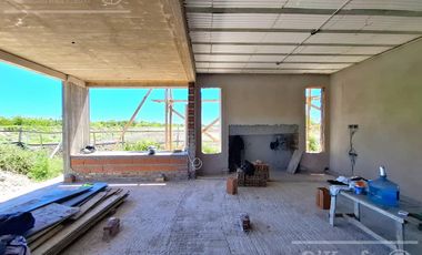 Casa 5 ambientes en obra en venta en Puerto Nizuc - Guillermo Hudson - Financiación