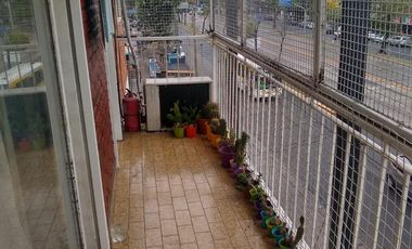 Departamento en  muy buen estado, vista a Avenida Mitre