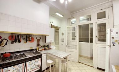 Piso en Retiro, Palacio Estrugamou, 8 ambientes,  4 dormitorios, 4 baños ,