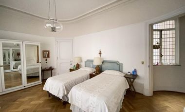 Piso en Retiro, Palacio Estrugamou, 8 ambientes,  4 dormitorios, 4 baños ,