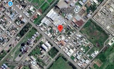 Casa en venta -3 dormitorios 3 baños - patio parrilla - 325 mts2 - Chivilcoy