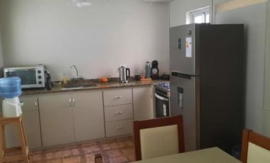 Casa en venta -3 dormitorios 3 baños - patio parrilla - 325 mts2 - Chivilcoy