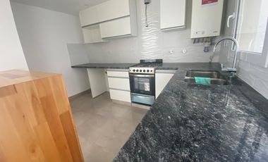 Casa 4 amb. 125m². 2 Cocheras. Los Pinares.