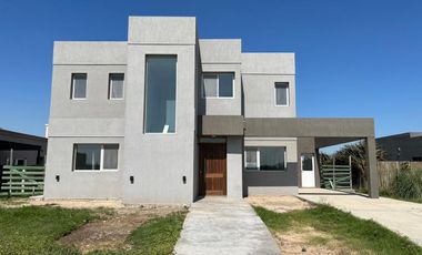 Casa en Venta Barrio San Sebastián Area 8
