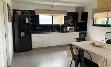 Venta de casa 4 dormitorios con pileta en San Eduardo - Pilar