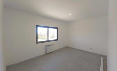 Venta de casa 4 dormitorios con pileta en San Eduardo - Pilar