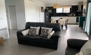 Venta de casa 4 dormitorios con pileta en San Eduardo - Pilar