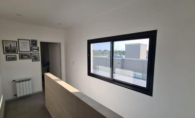 Venta de casa 4 dormitorios con pileta en San Eduardo - Pilar