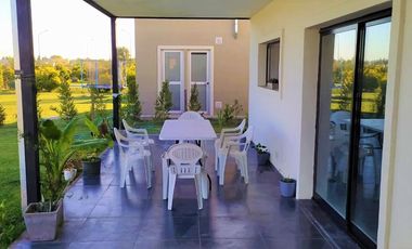 Venta de casa 4 dormitorios con pileta en San Eduardo - Pilar