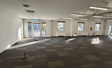 Oficina en Dique IV Puerto Madero lista para entrar