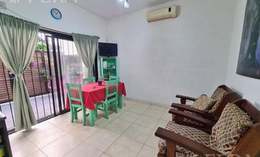 Venta depto tipo casa 3 ambientes con patio y parrilla en Bernal (29908)