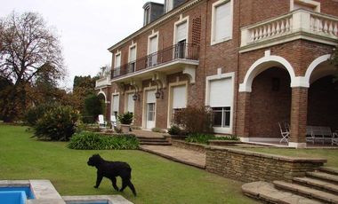 Lencke vende - Magnifica casa de categoria sobre la barranca, unica en su estilo
