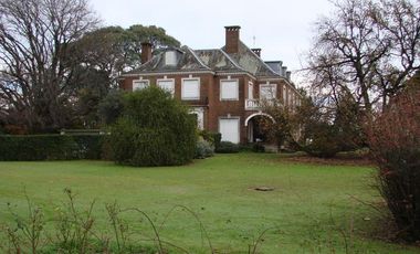 Lencke vende - Magnifica casa de categoria sobre la barranca, unica en su estilo