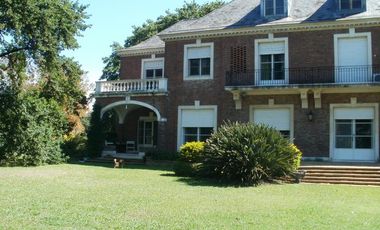 Lencke vende - Magnifica casa de categoria sobre la barranca, unica en su estilo