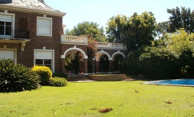 Lencke vende - Magnifica casa de categoria sobre la barranca, unica en su estilo