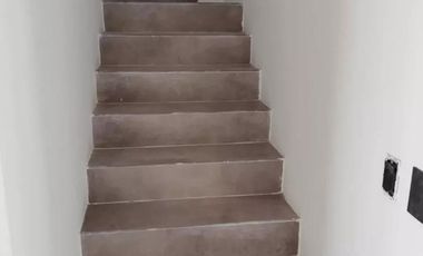 Casa en venta - 3 Dormitorios 3 Baños - Cochera - 300Mts2 - Luján