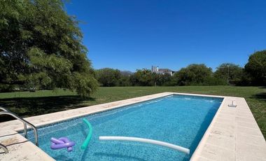 Casa en  ALQUILER TEMPORAL, Villa Allende Golf