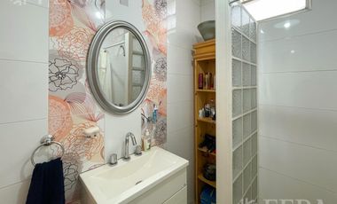 Venta casa 2 ambientes con cochera en Wilde