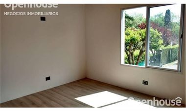 VENTA DUPLEX 2 DORM. EN BARRIO LOS JAZMINES