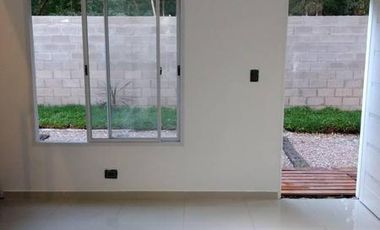 VENTA DUPLEX 2 DORM. EN BARRIO LOS JAZMINES