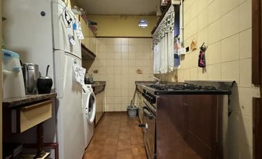 Venta Casa 3 ambientes con amplio jardín en Florencio Varela