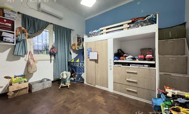 Venta Casa 3 ambientes con amplio jardín en Florencio Varela