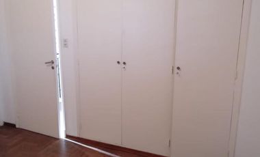 Venta Casa 4 Amb. en 2 Plantas en - Ramos Mejia -  Muy buen Estado, Exc. Ubicación