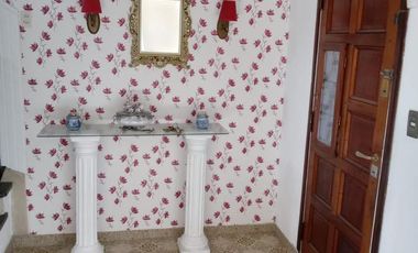 Venta Casa 4 Amb. en 2 Plantas en - Ramos Mejia -  Muy buen Estado, Exc. Ubicación