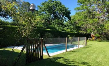 Impecable Chalet estilo Moderno - Bo. Abierto Green Hills - Ing. Maschwitz - Escobar