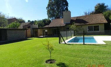 Impecable Chalet estilo Moderno - Bo. Abierto Green Hills - Ing. Maschwitz - Escobar