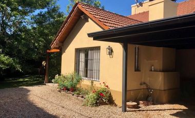 Impecable Chalet estilo Moderno - Bo. Abierto Green Hills - Ing. Maschwitz - Escobar
