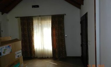 Impecable Chalet estilo Moderno - Bo. Abierto Green Hills - Ing. Maschwitz - Escobar