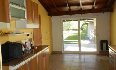 Impecable Chalet estilo Moderno - Bo. Abierto Green Hills - Ing. Maschwitz - Escobar