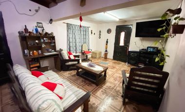 Casa en venta - 3 Dormitorios 1 Baño 1 Cochera - 200Mts2 - Ensenada [FINANCIADA]