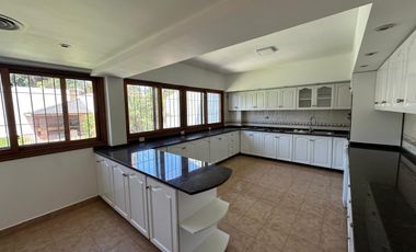 Casa en alquiler en Martinez-Libert./Rio