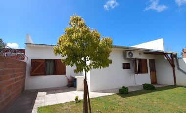 ¡Hermosa casa en zona tranquila de Mar de Ajo!