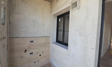 Venta Departamento 2 Ambientes con Balcón en Santa Rita