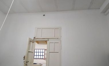 Casa en venta - 4 Dormitorios 1 Baño - 650Mts2 - Quilmes