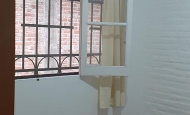 Casa en venta - 4 Dormitorios 1 Baño - 650Mts2 - Quilmes