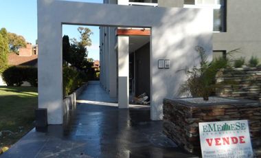 Departamento - Golf Viejo